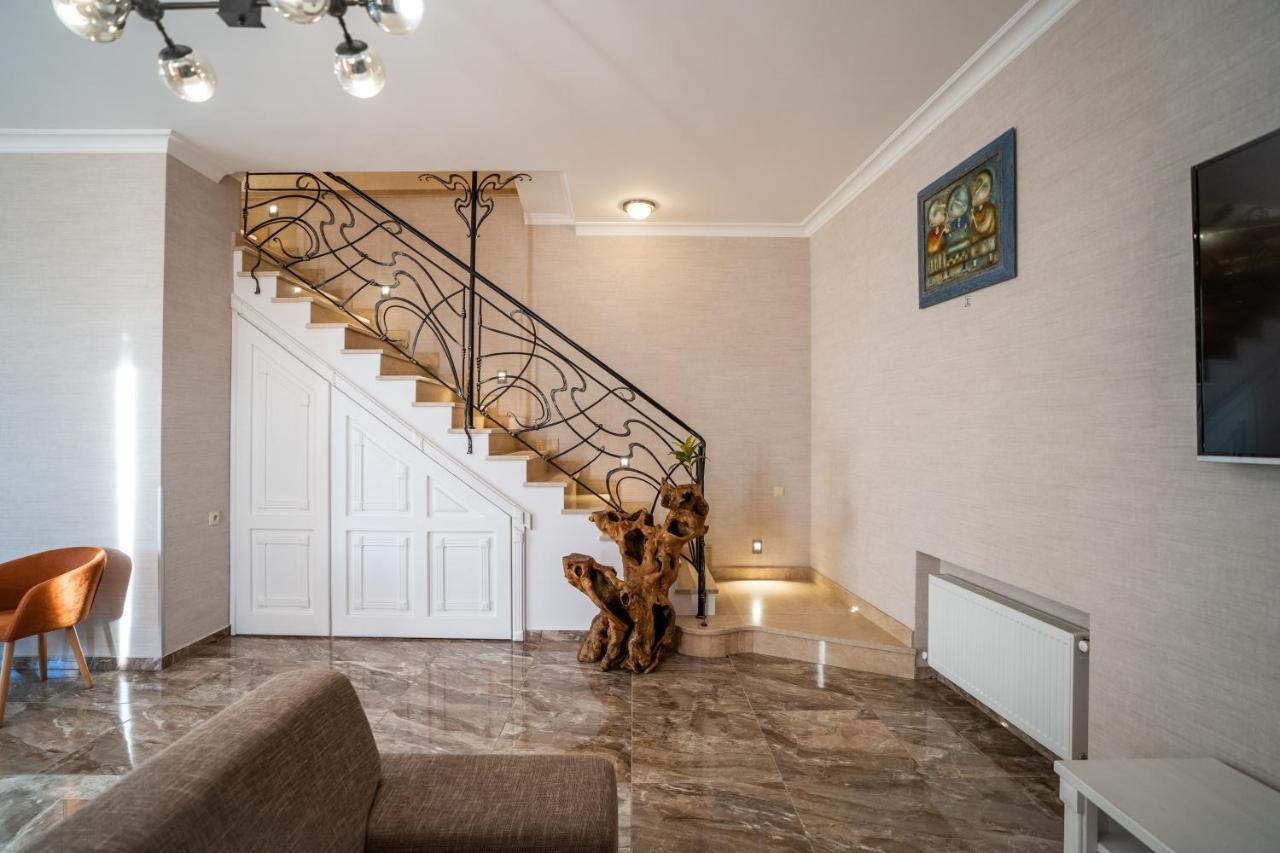 Siberia Otel Tiflis